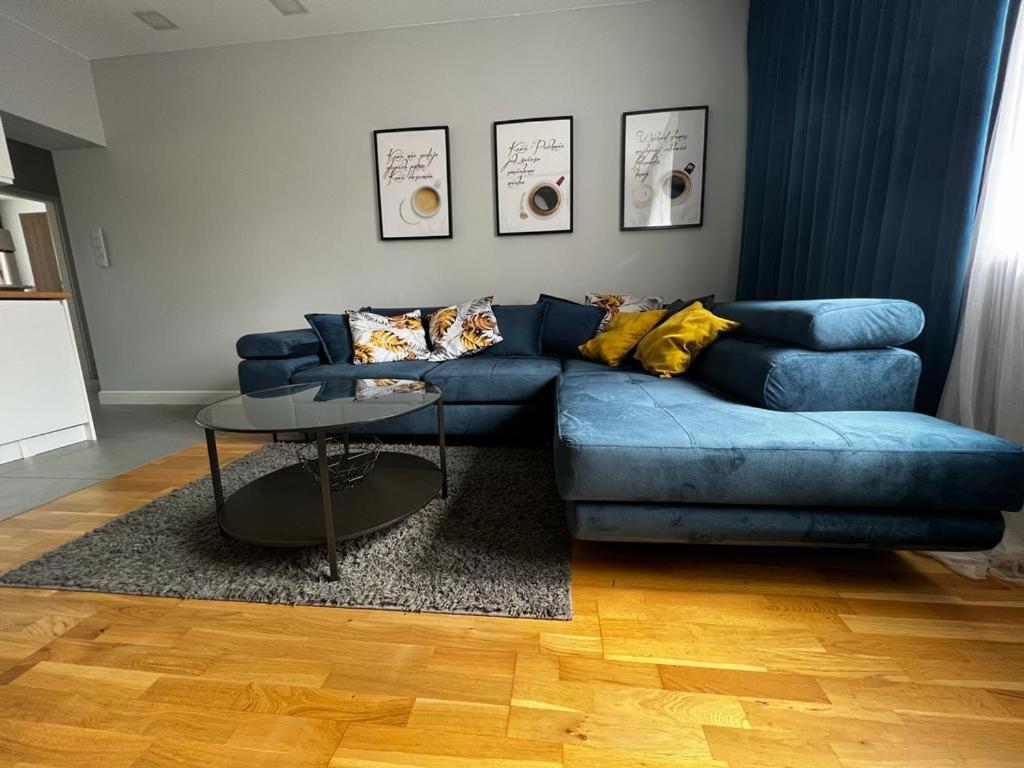 Family & Business Elegant Apartments Ul Astronautow Centrum Downtown - 3 Bedroom, Parking Kielce Exterior photo