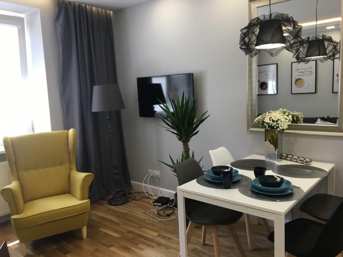 Family & Business Elegant Apartments Ul Astronautow Centrum Downtown - 3 Bedroom, Parking Kielce Exterior photo