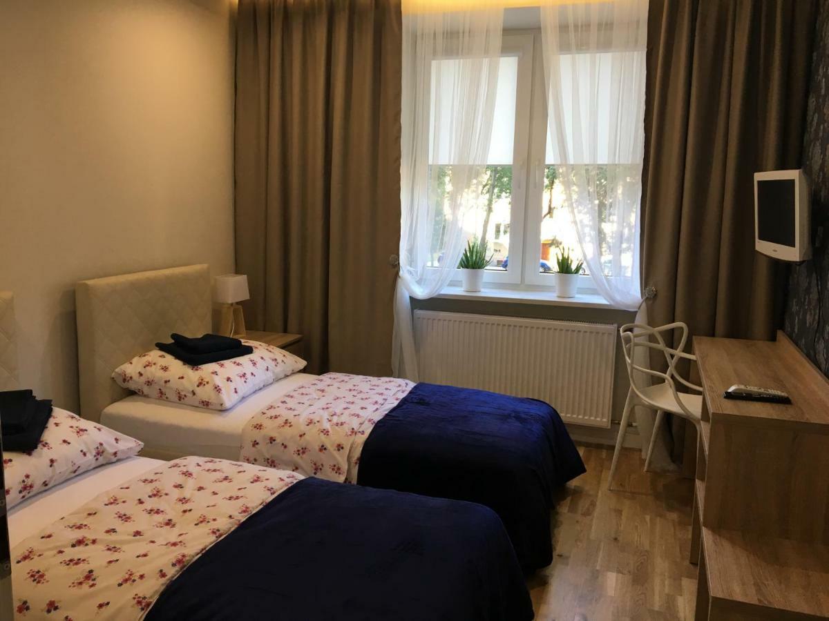 Family & Business Elegant Apartments Ul Astronautow Centrum Downtown - 3 Bedroom, Parking Kielce Exterior photo
