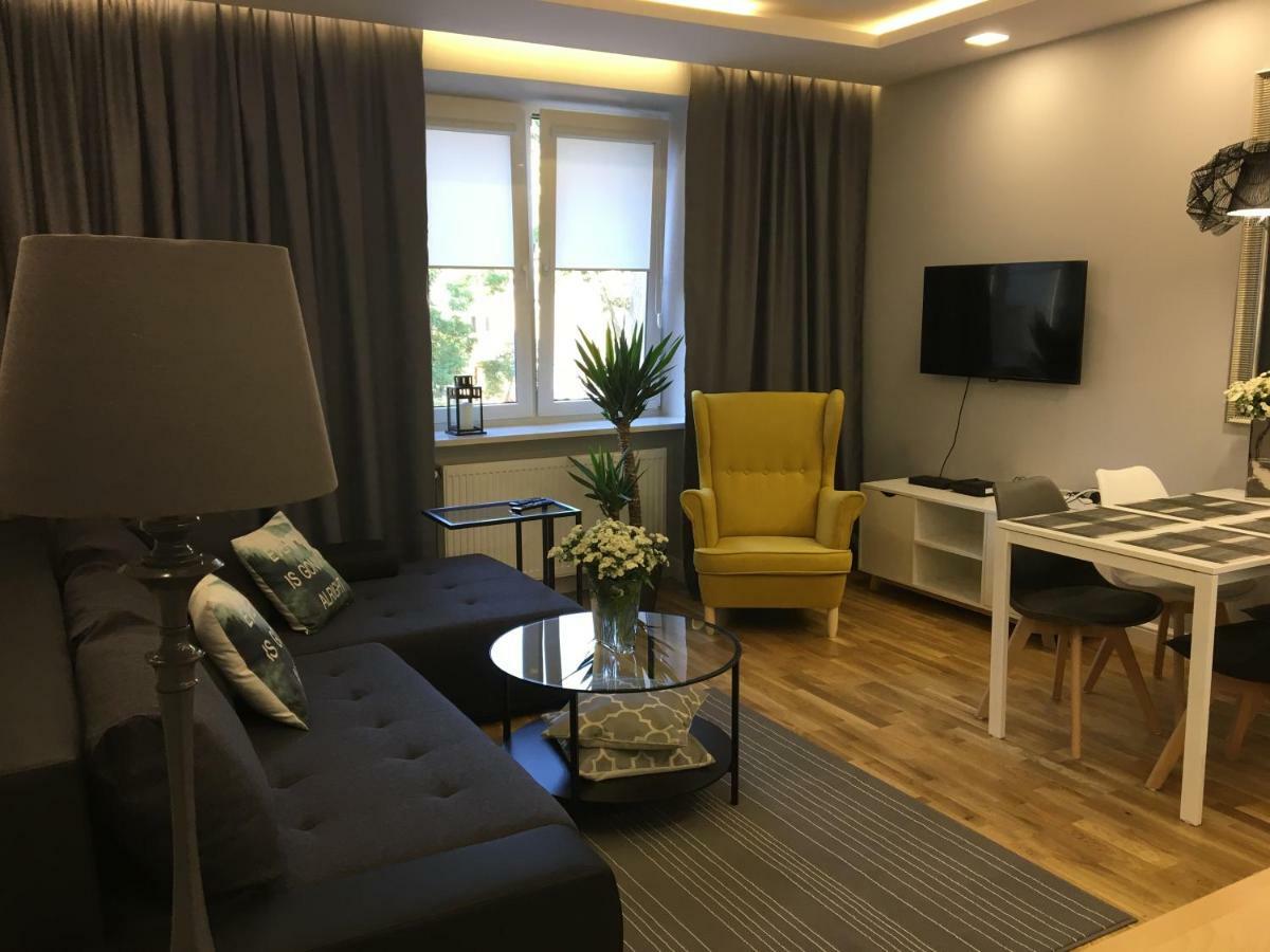 Family & Business Elegant Apartments Ul Astronautow Centrum Downtown - 3 Bedroom, Parking Kielce Exterior photo
