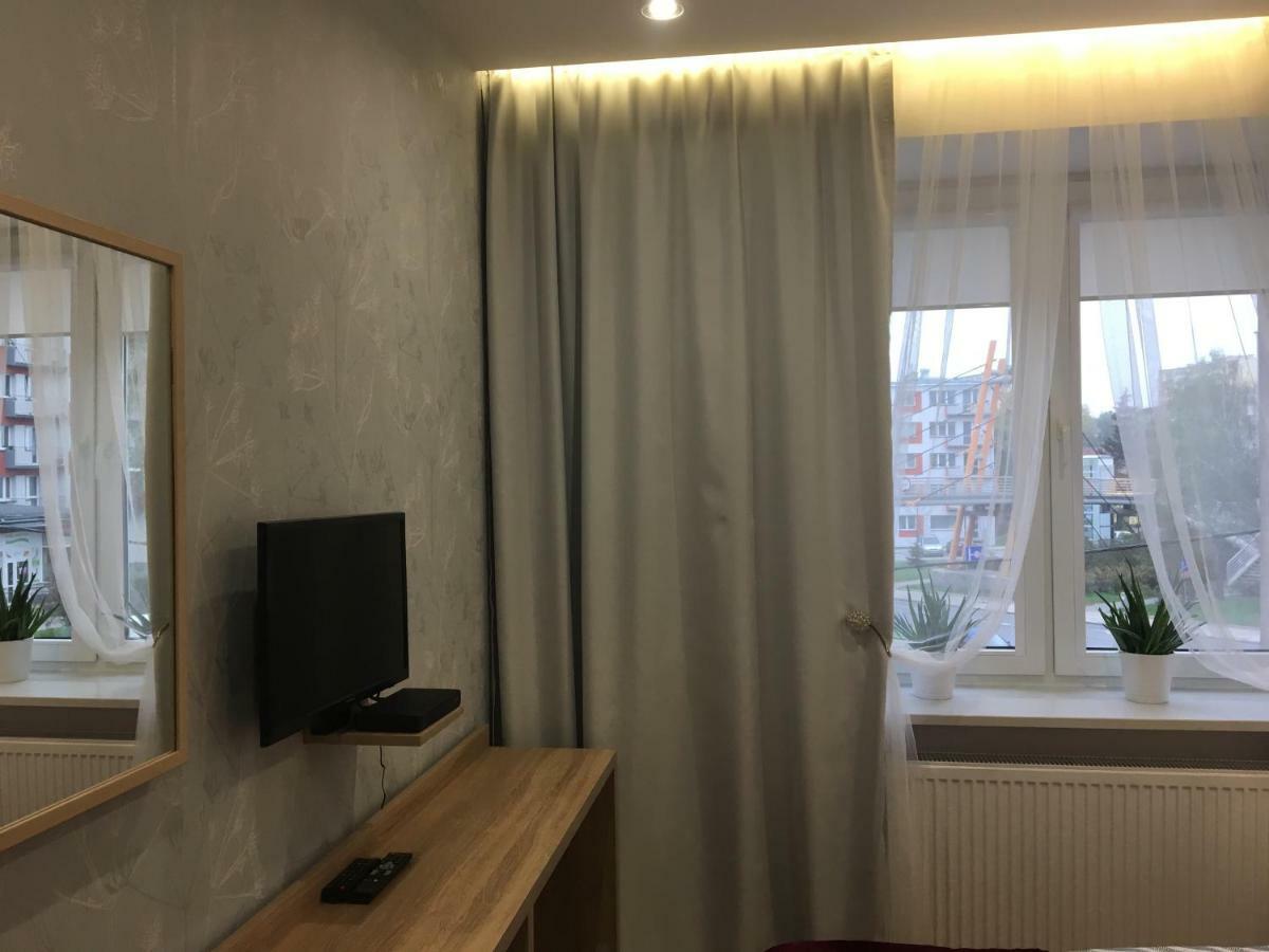 Family & Business Elegant Apartments Ul Astronautow Centrum Downtown - 3 Bedroom, Parking Kielce Exterior photo